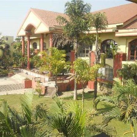 Golden Retreat Hotel Haldia Exterior photo