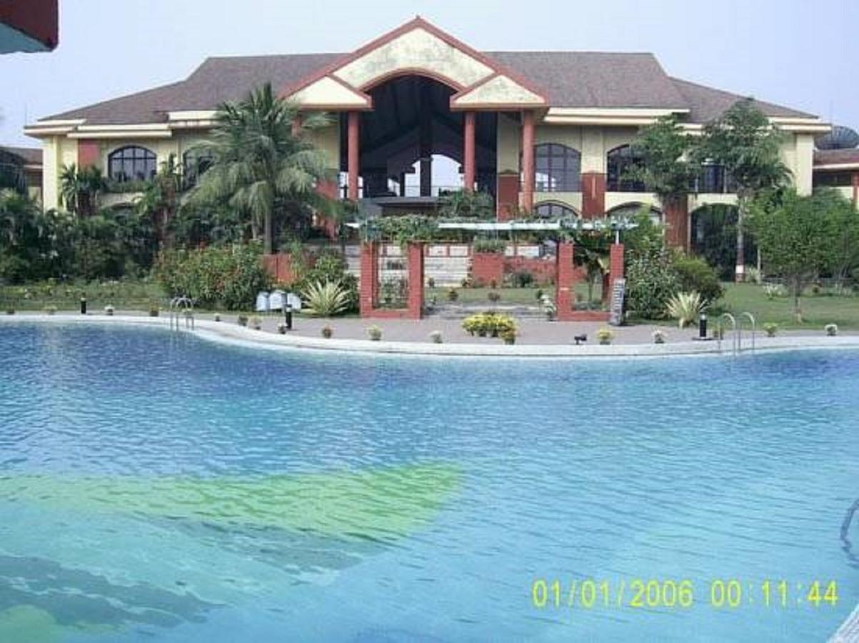 Golden Retreat Hotel Haldia Exterior photo